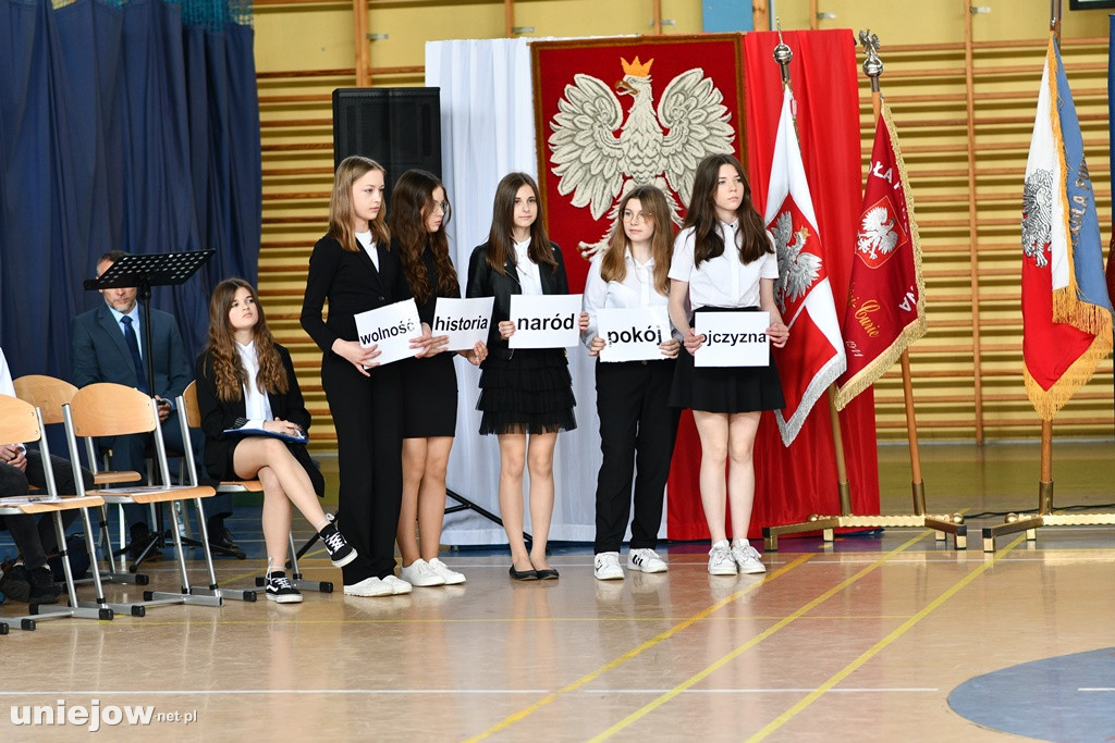 W Uniejowie świętowano 45-lecie nadania szkole imienia