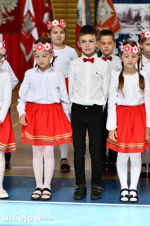 W Uniejowie świętowano 45-lecie nadania szkole imienia