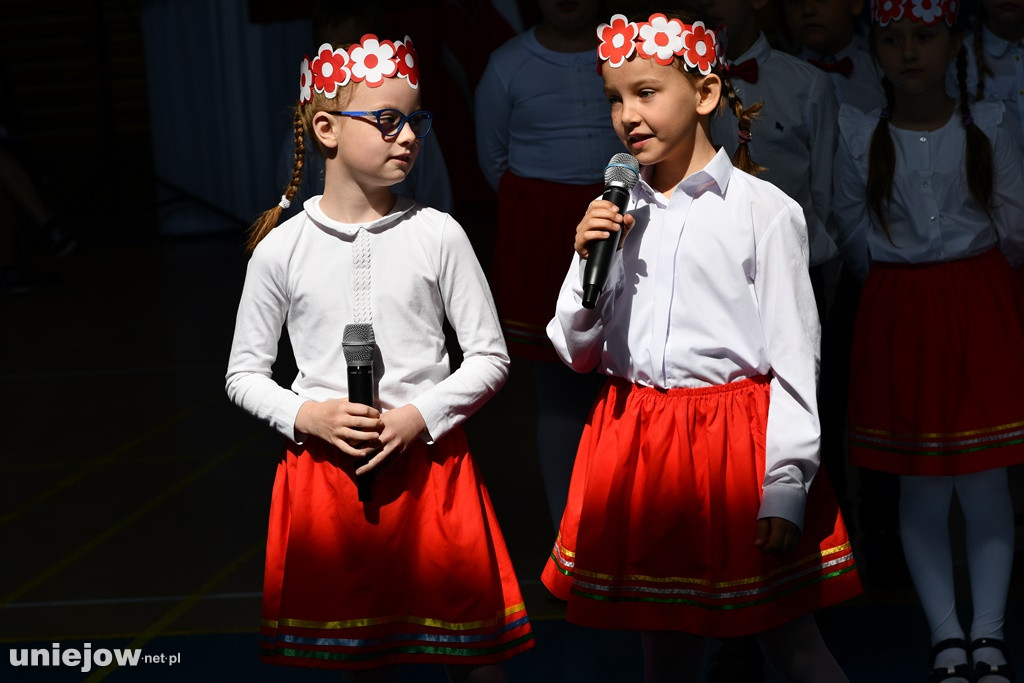 W Uniejowie świętowano 45-lecie nadania szkole imienia