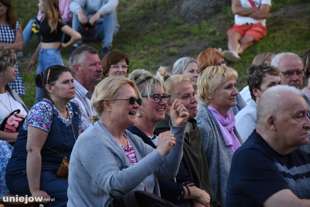 Trebunie-Tutki i soliści Uniejowskiej Grupy Wokalnej