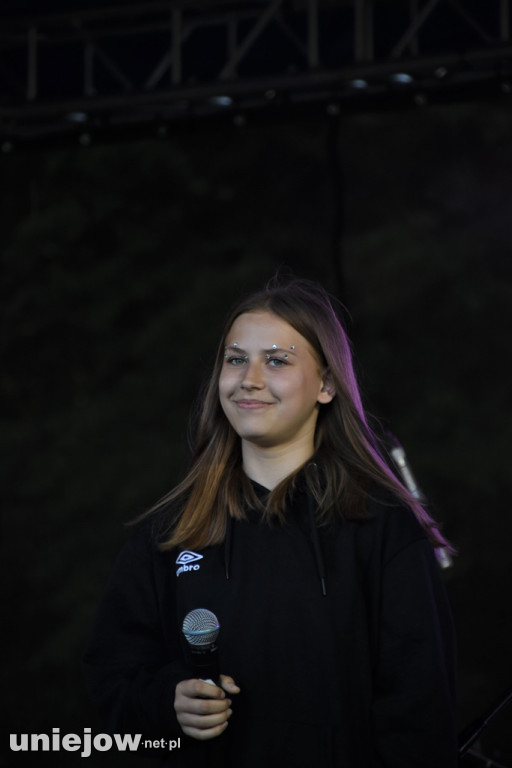 Trebunie-Tutki i soliści Uniejowskiej Grupy Wokalnej