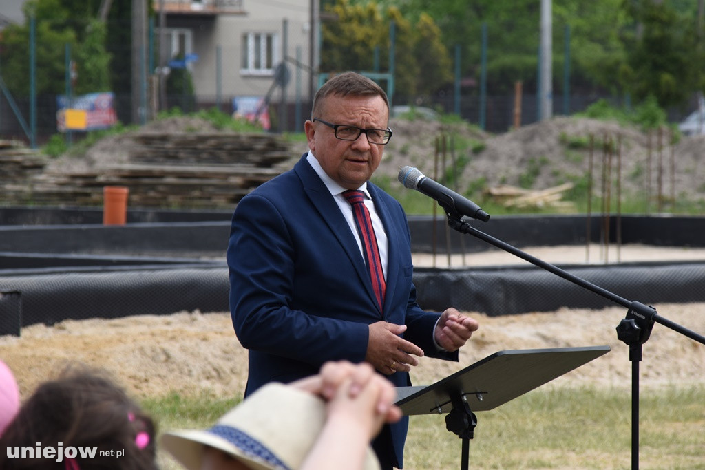 Wmurowano kamień węgielny pod budowę przedszkola integracyjnego w Uniejowie