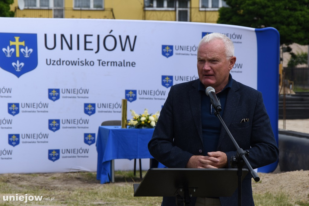 Wmurowano kamień węgielny pod budowę przedszkola integracyjnego w Uniejowie