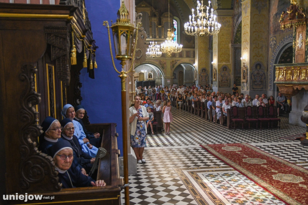 Pożegnanie księży w Uniejowie i Wilamowie