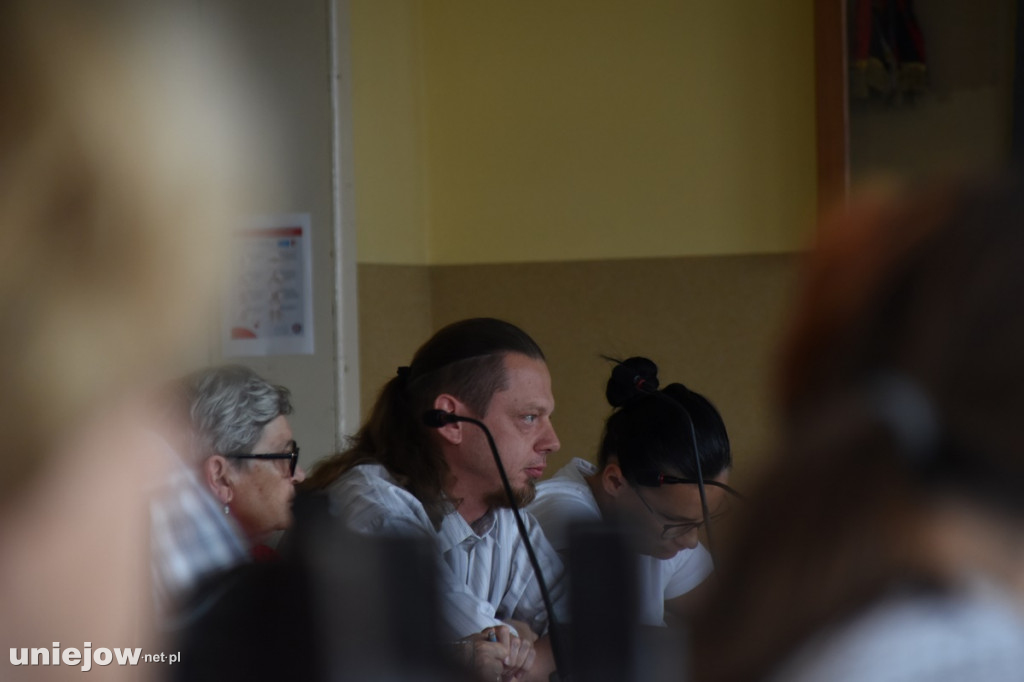 Burmistrz Uniejowa z absolutorium i wotum zaufania