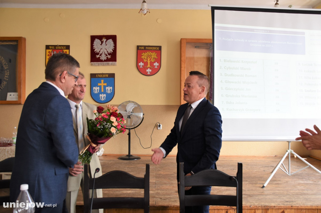 Burmistrz Uniejowa z absolutorium i wotum zaufania