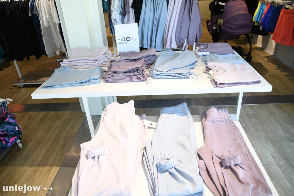 W Uniejowie ruszył salon sezonowy 4F