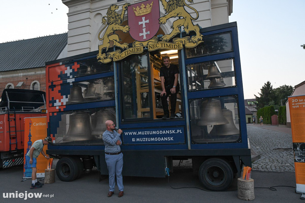 Gdański carillon w Uniejowie