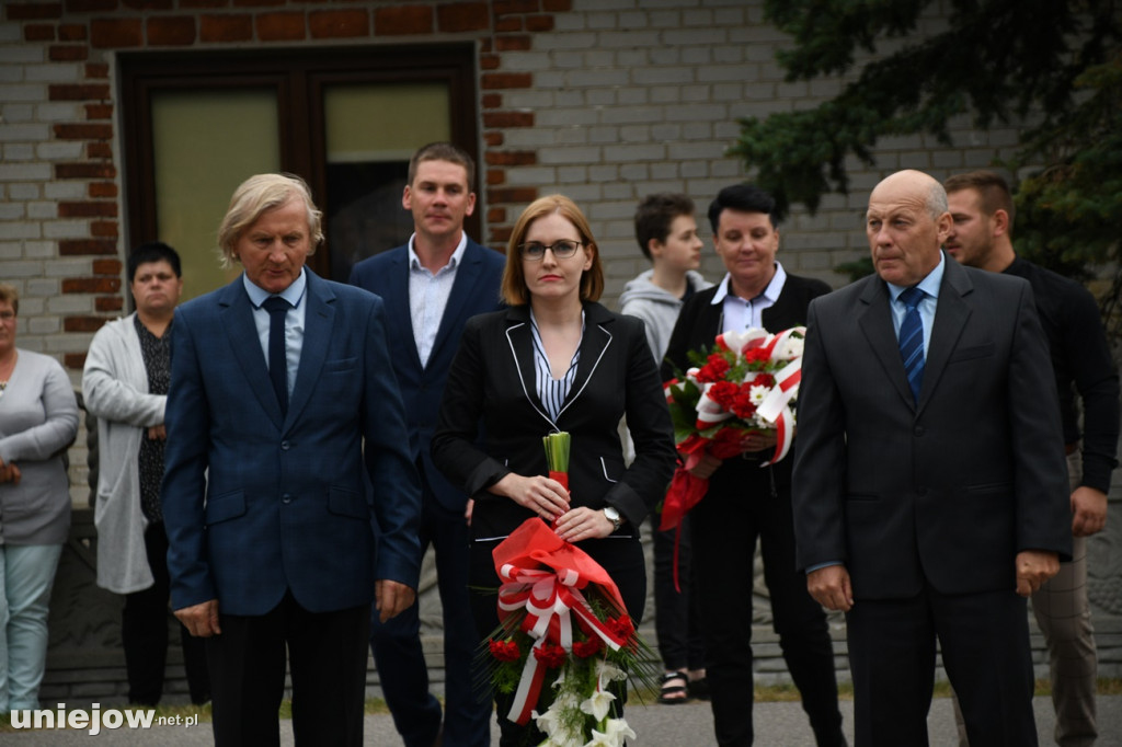 W Czekaju uczczono pamięć pomordowanych