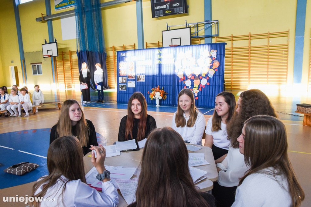Dzień Nauczyciela i Dzień Papieski w Uniejowie 2022