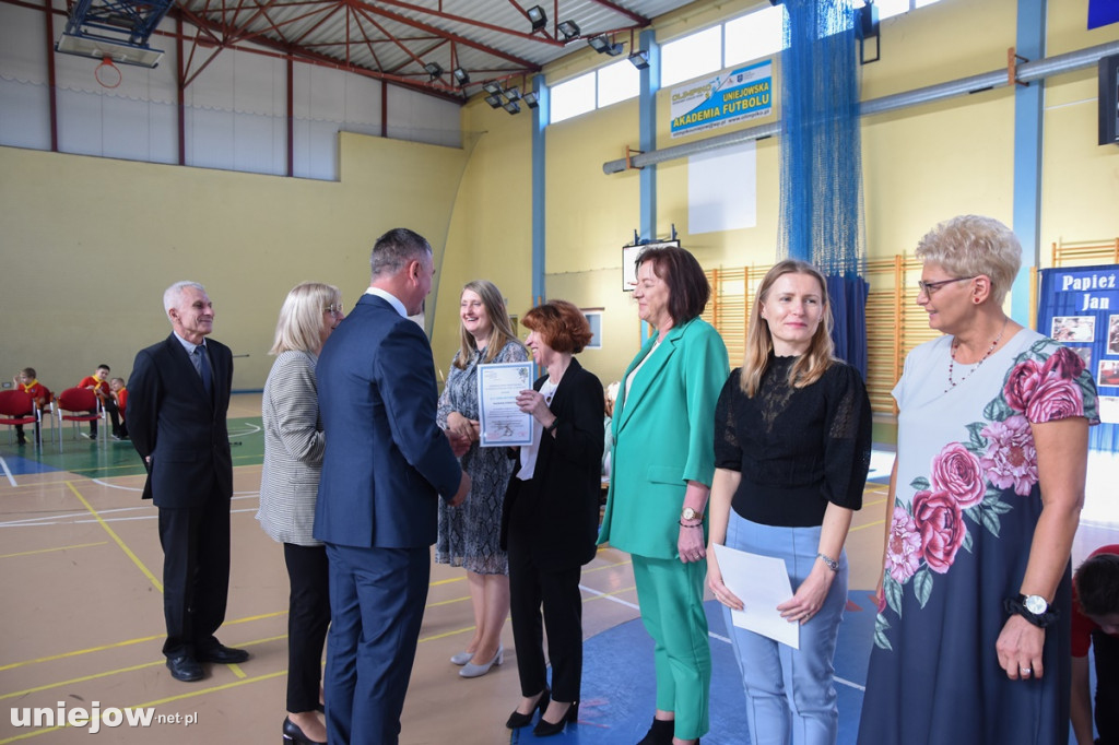 Dzień Nauczyciela i Dzień Papieski w Uniejowie 2022