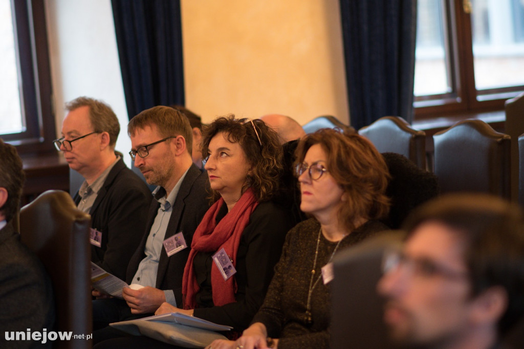 W Uniejowie odbywa się dwudniowa konferencja naukowa