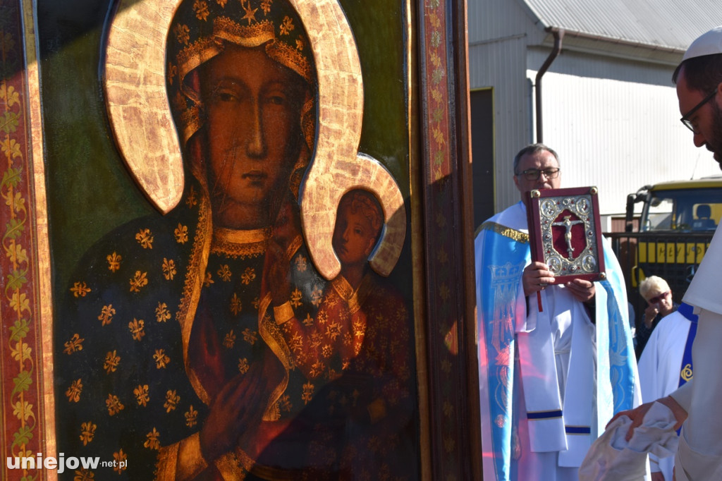 Uniejów powitał obraz Matki Boskiej Częstochowskiej