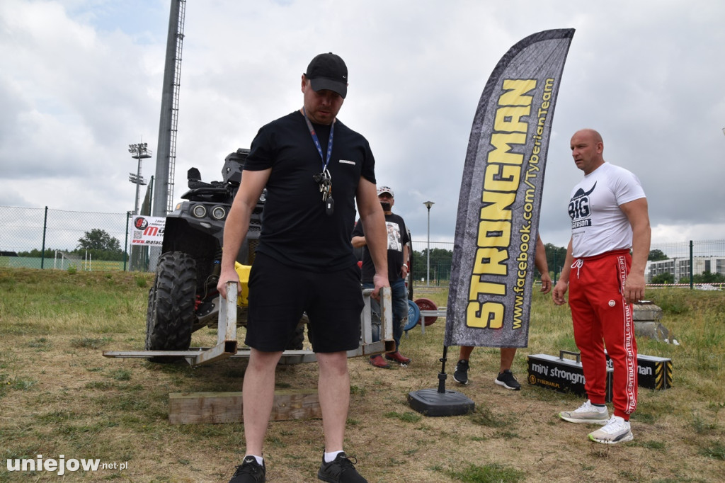 Strongman motocyklistów i zlot u Banity