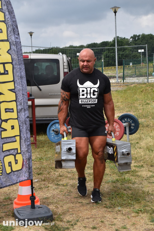 Strongman motocyklistów i zlot u Banity