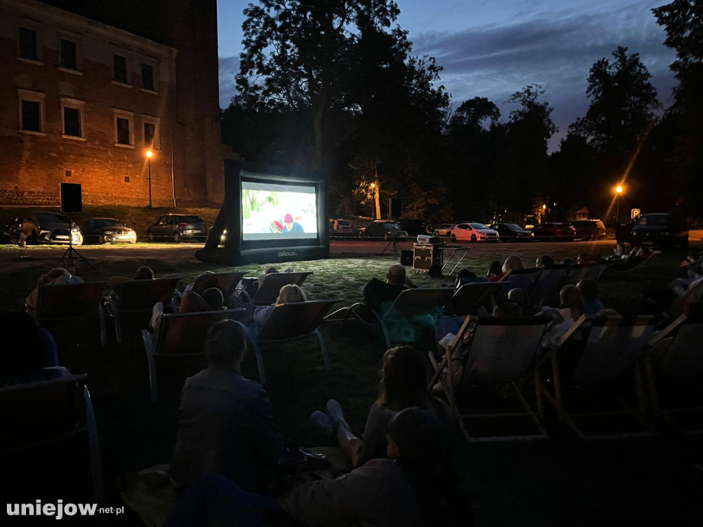 Tak wyglądało letnie kino plenerowe w Uniejowie