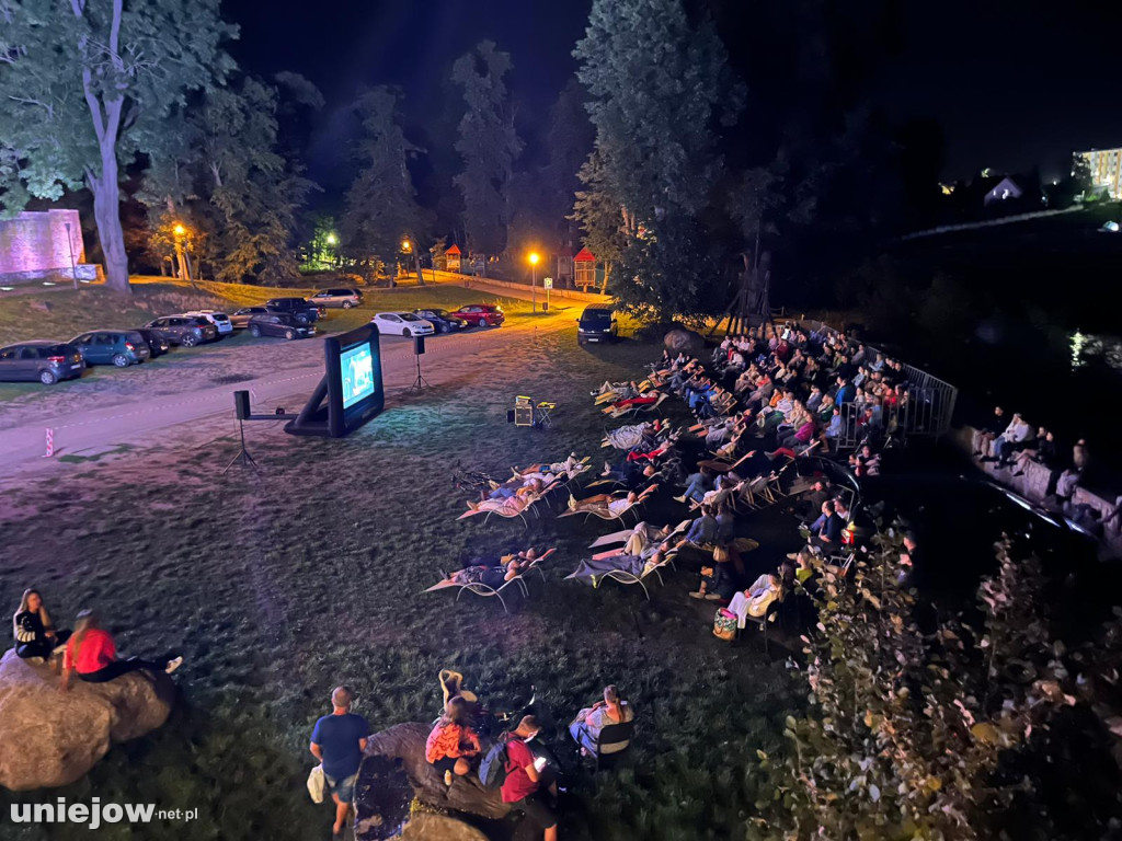 Tak wyglądało letnie kino plenerowe w Uniejowie