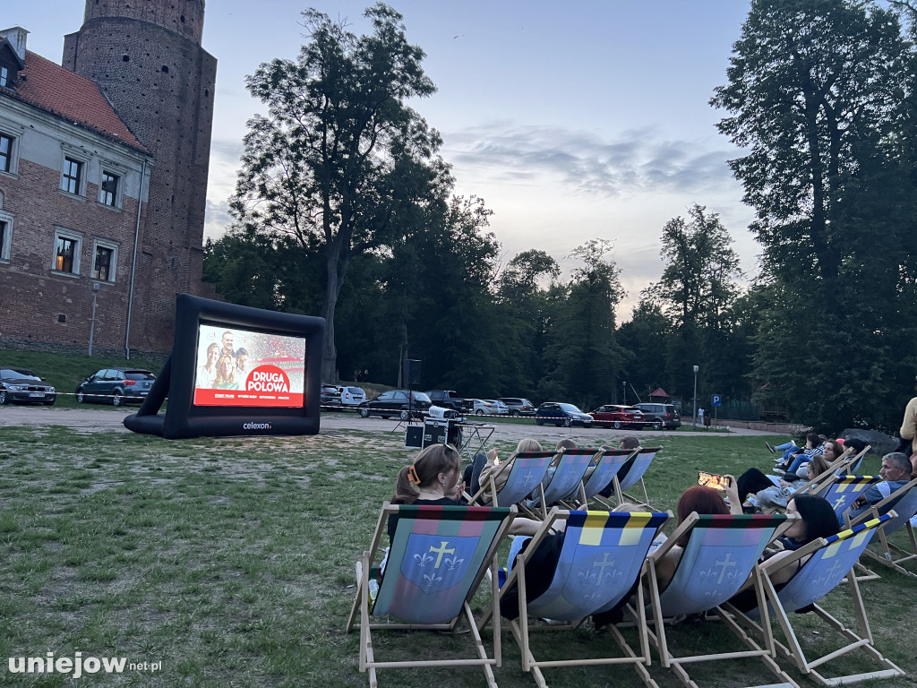 Tak wyglądało letnie kino plenerowe w Uniejowie