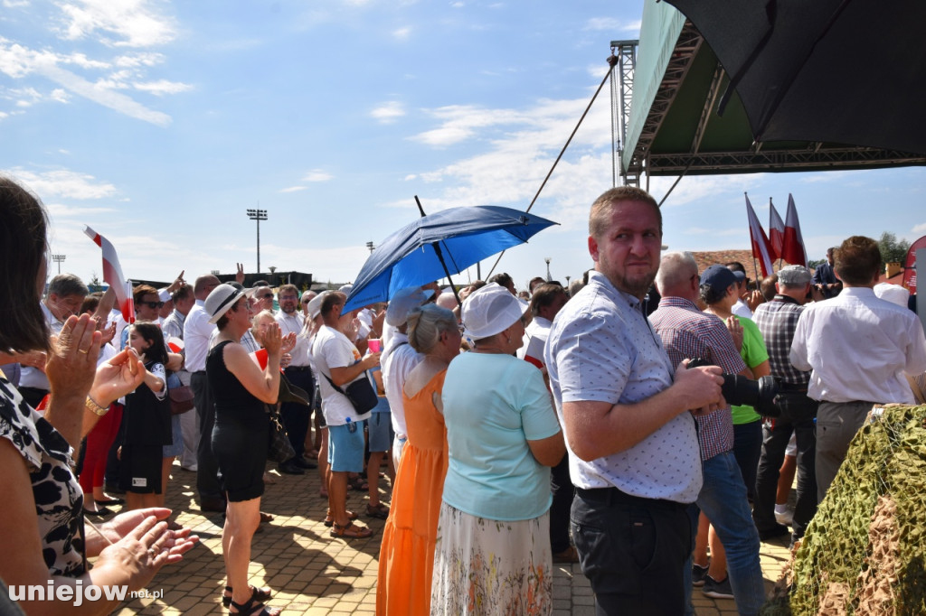 Prezes PiS Jarosław Kaczyński na pikniku wojskowym w Uniejowie