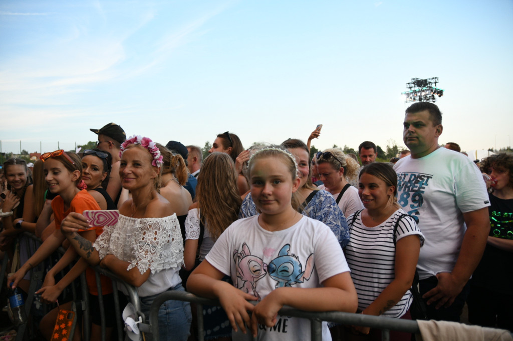 Gwiazdy Earth Festiwalu w Uniejowie. Koncert