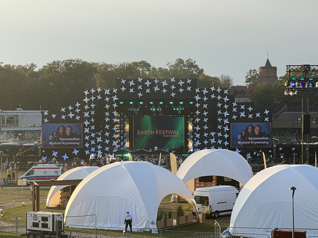 Gwiazdy Earth Festiwalu w Uniejowie. Koncert