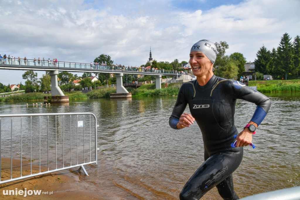Samsung River Triathlon 2023 cz.1 start, pływanie, rower