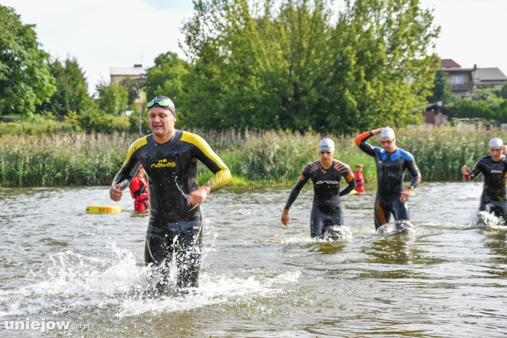 Samsung River Triathlon 2023 cz.1 start, pływanie, rower