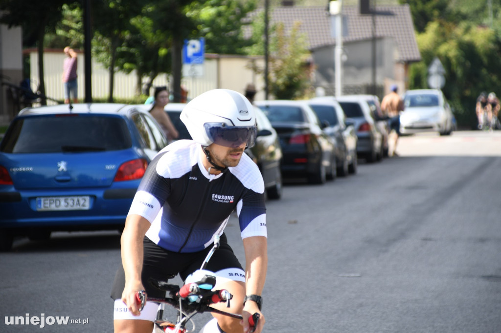 Samsung River Triathlon 2023 cz.1 start, pływanie, rower