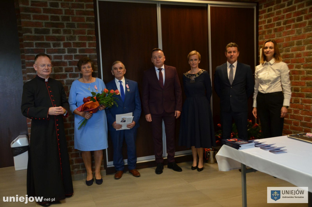 Wręczono medale a długoletnie pożycie małżeńskie