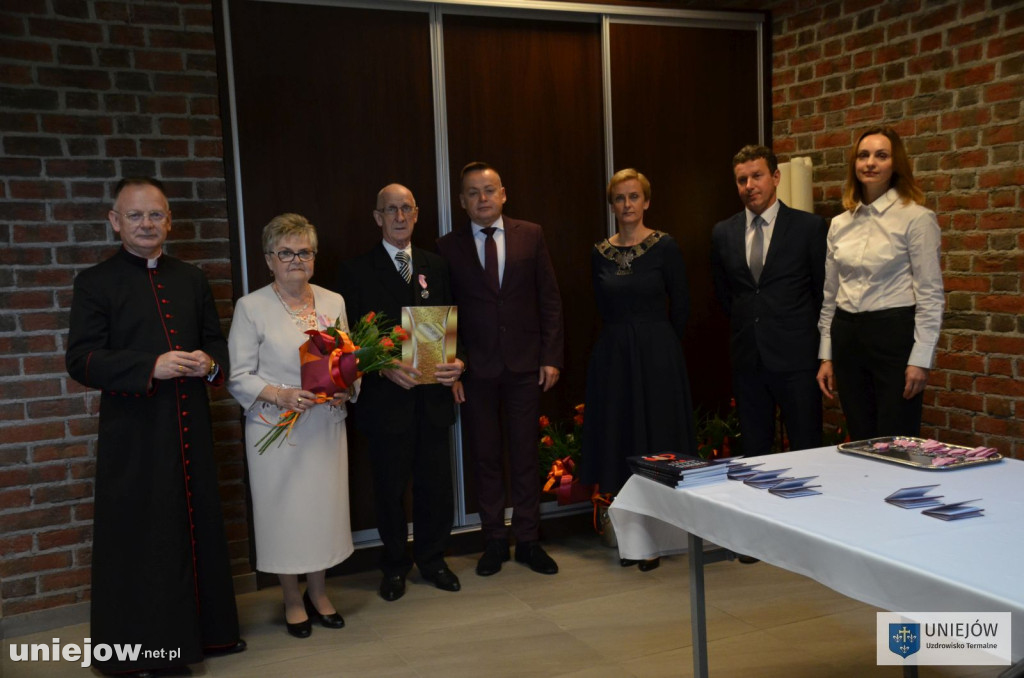 Wręczono medale a długoletnie pożycie małżeńskie