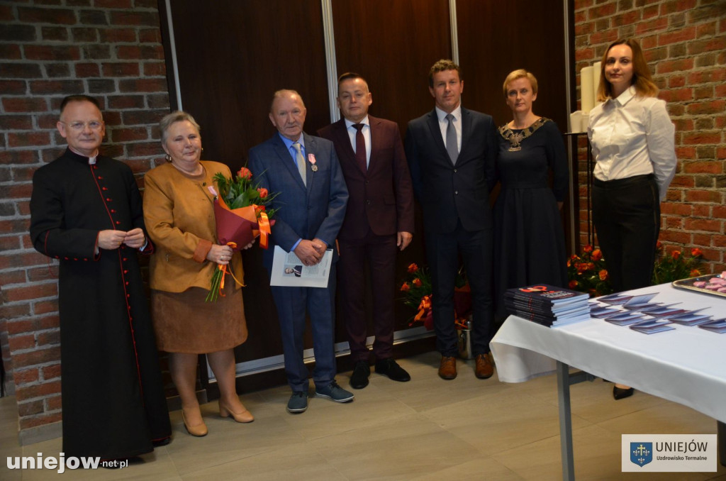 Wręczono medale a długoletnie pożycie małżeńskie