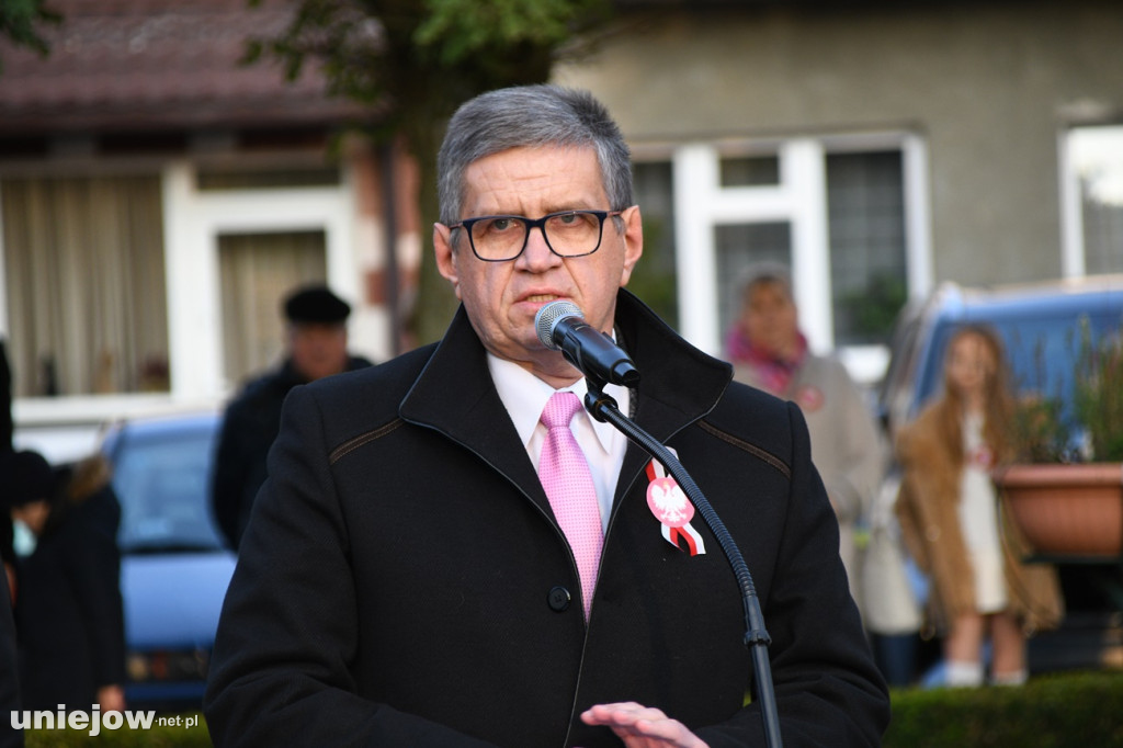 Uniejowskie obchody 11 listopada na Rynku
