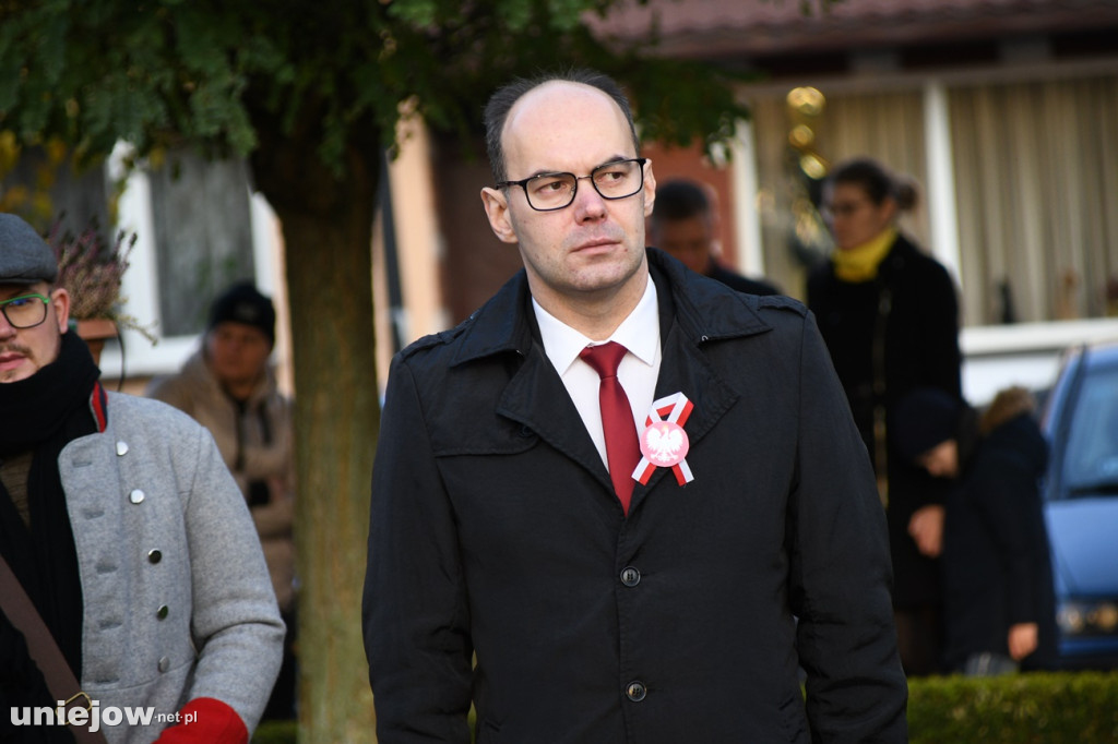 Uniejowskie obchody 11 listopada na Rynku