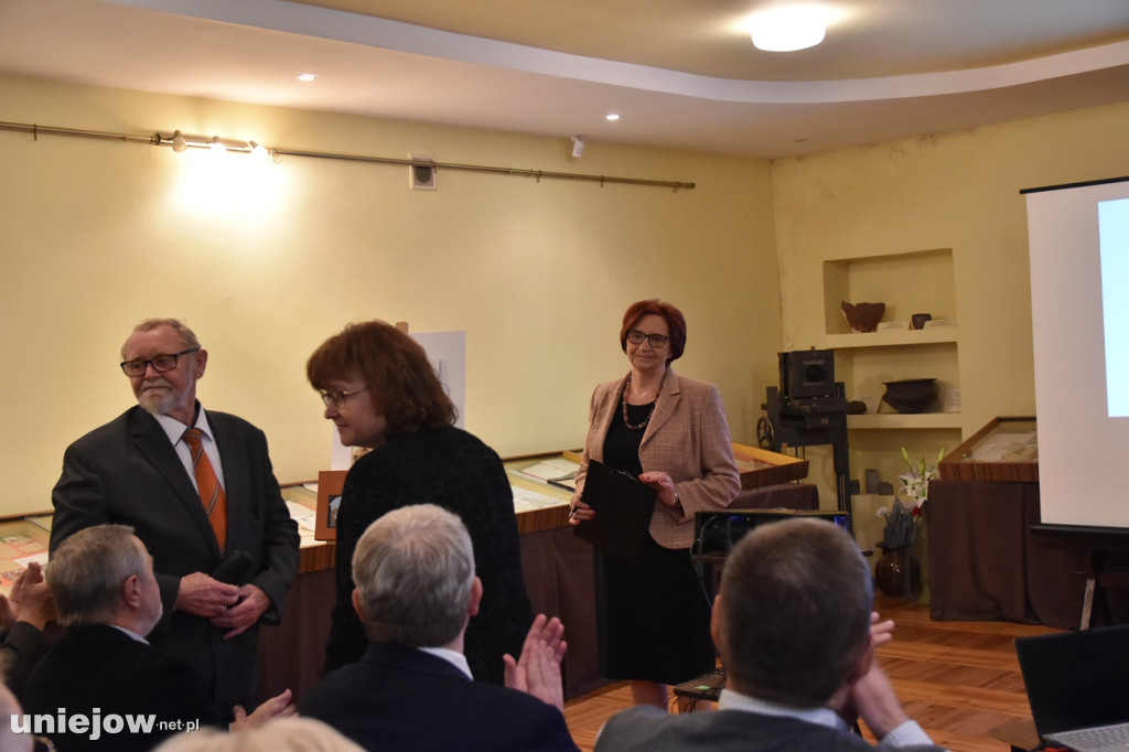 Wręczono tytuł honorowego Członka Towarzystwa Przyjaciół Uniejowa
