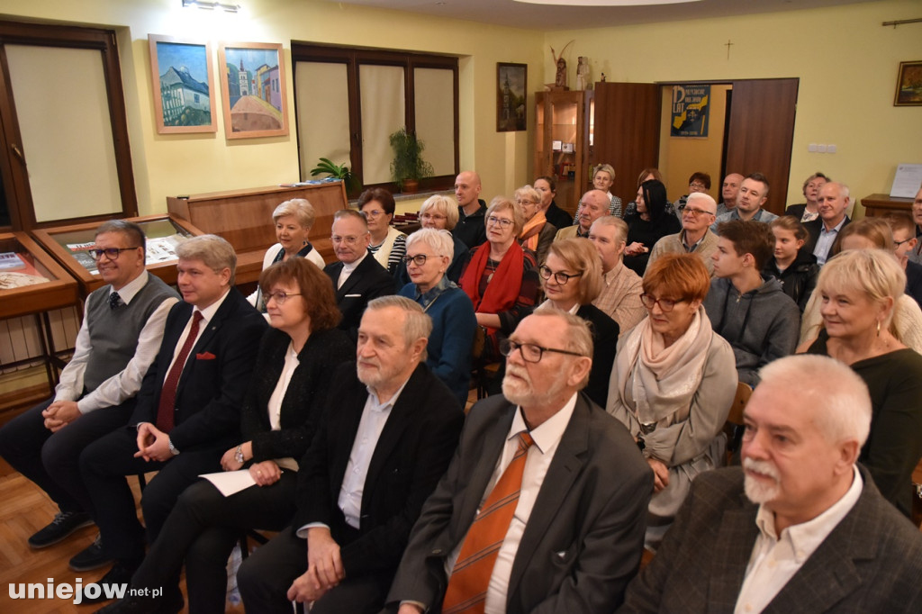 Wręczono tytuł honorowego Członka Towarzystwa Przyjaciół Uniejowa