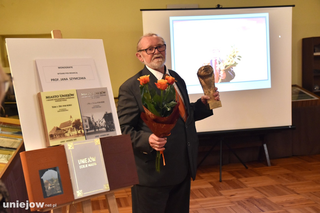 Wręczono tytuł honorowego Członka Towarzystwa Przyjaciół Uniejowa