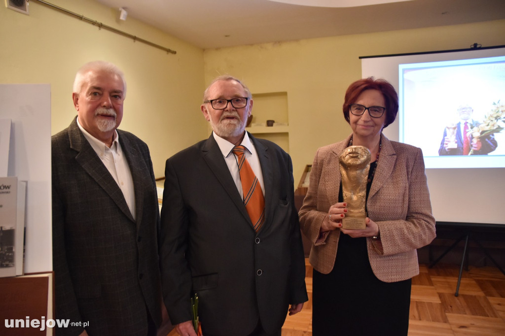 Wręczono tytuł honorowego Członka Towarzystwa Przyjaciół Uniejowa