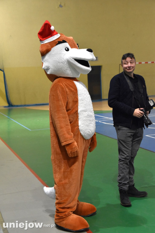Turniej z Mikołajem i prezentacja maskotki Akademii