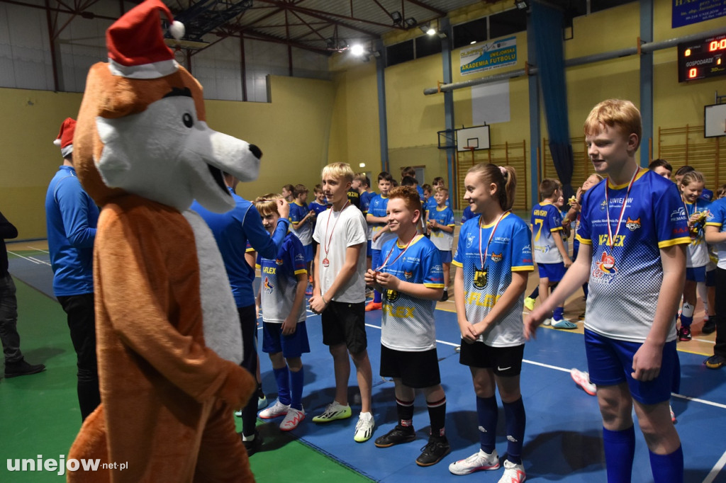 Turniej z Mikołajem i prezentacja maskotki Akademii