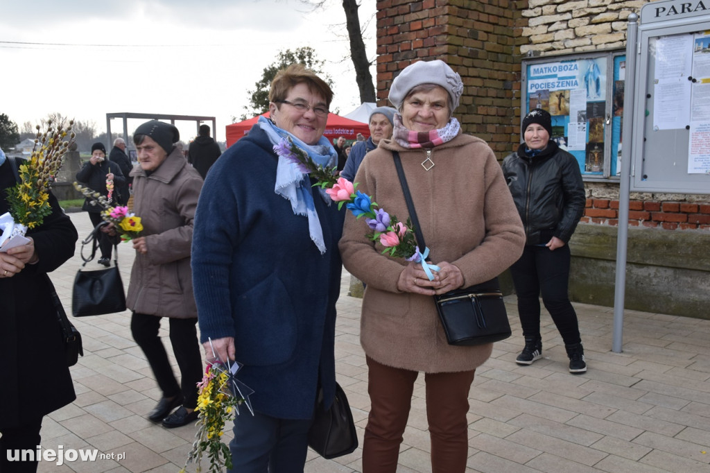 Największe palmy w konkursie palm wielkanocnych w Wilamowie