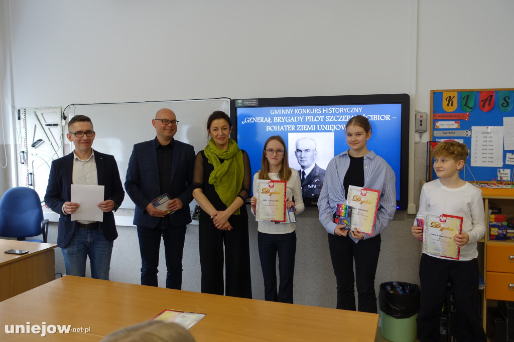 Gminny konkurs historyczny w Wieleninie