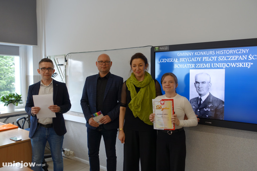 Gminny konkurs historyczny w Wieleninie