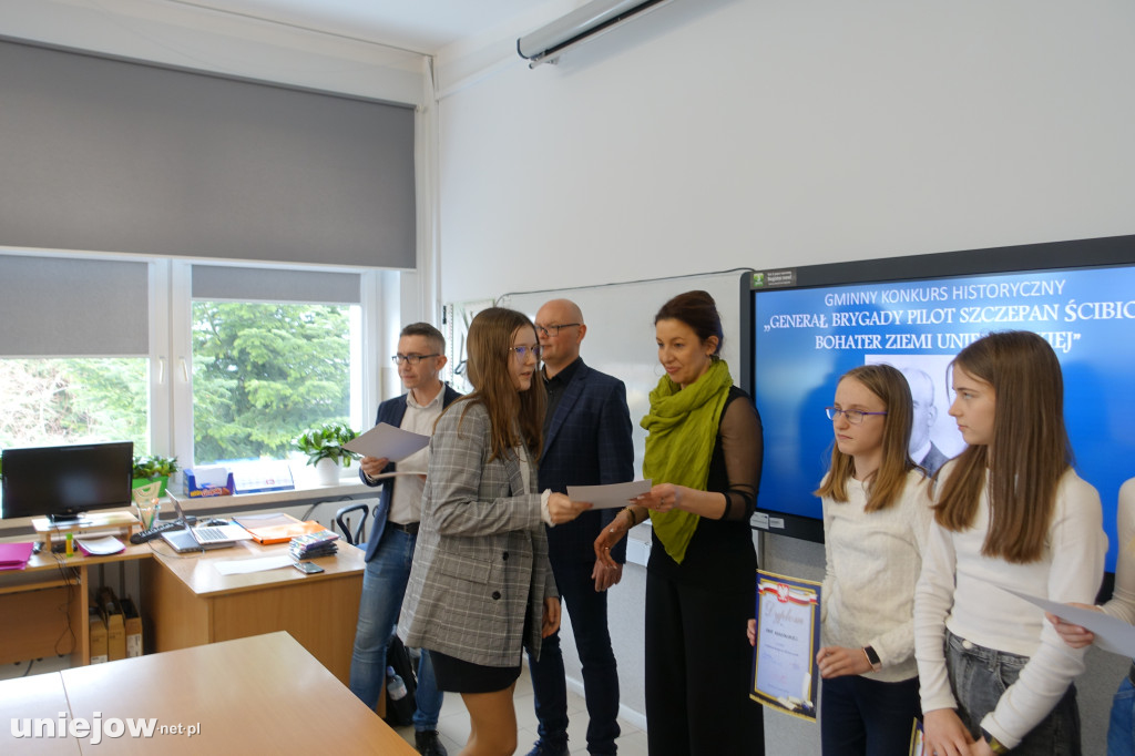 Gminny konkurs historyczny w Wieleninie