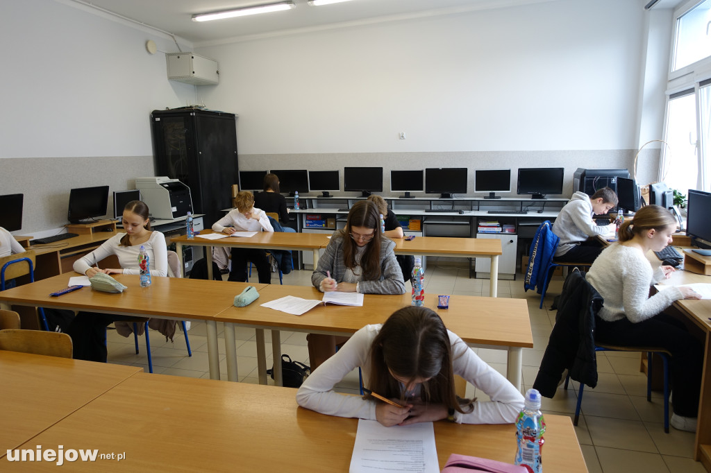 Gminny konkurs historyczny w Wieleninie