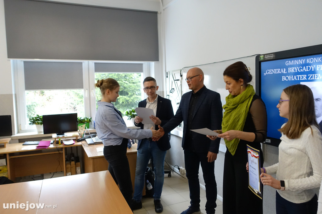 Gminny konkurs historyczny w Wieleninie