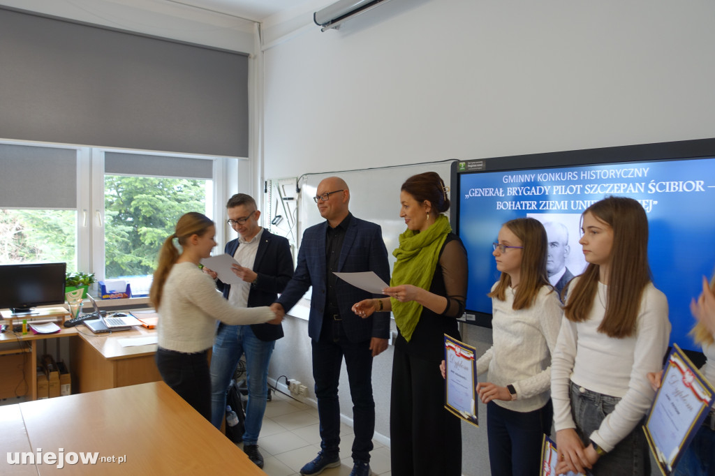 Gminny konkurs historyczny w Wieleninie