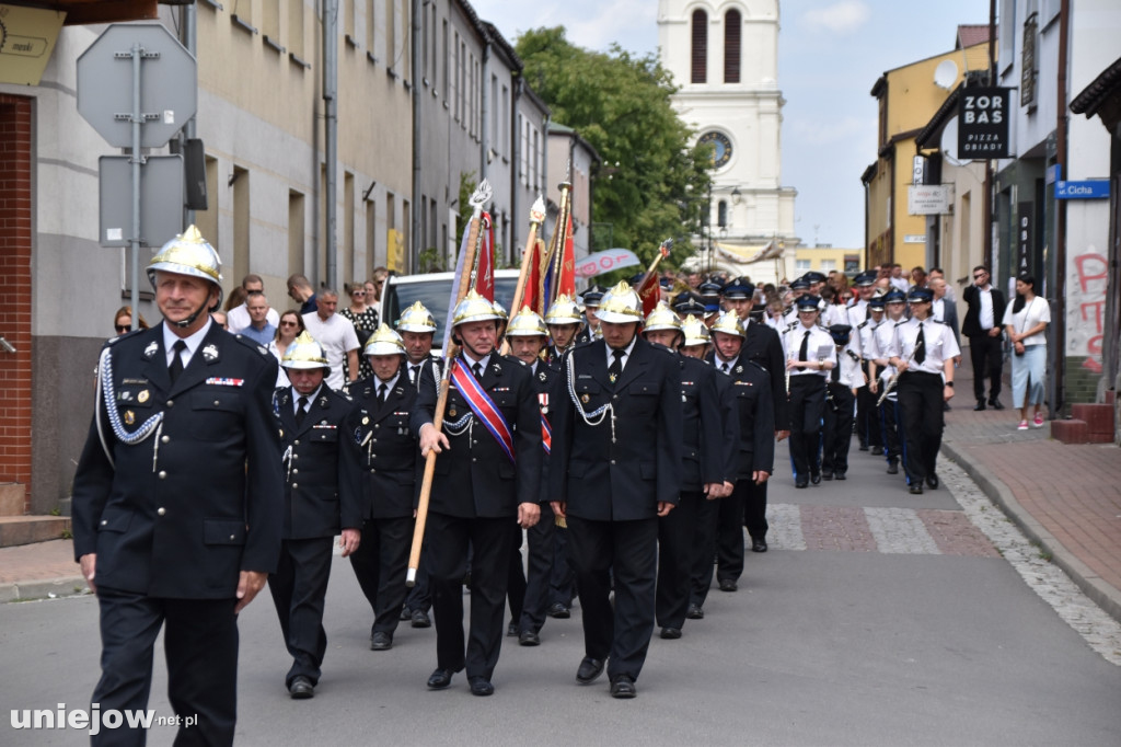 Uniejów świętuje Boże Ciało uroczystą procesją
