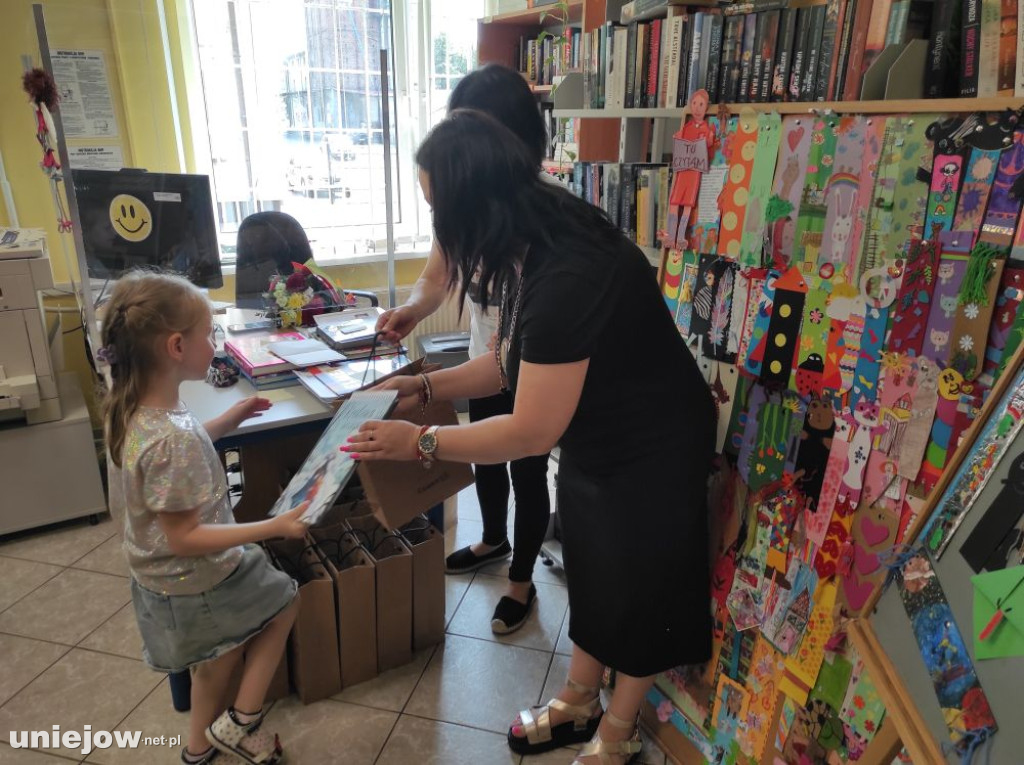 „Zakładka do książki''. Biblioteka powiatowa rozstrzygnęła konkurs