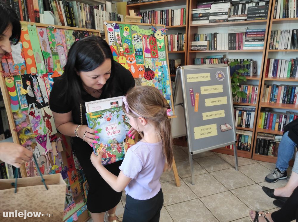 „Zakładka do książki''. Biblioteka powiatowa rozstrzygnęła konkurs