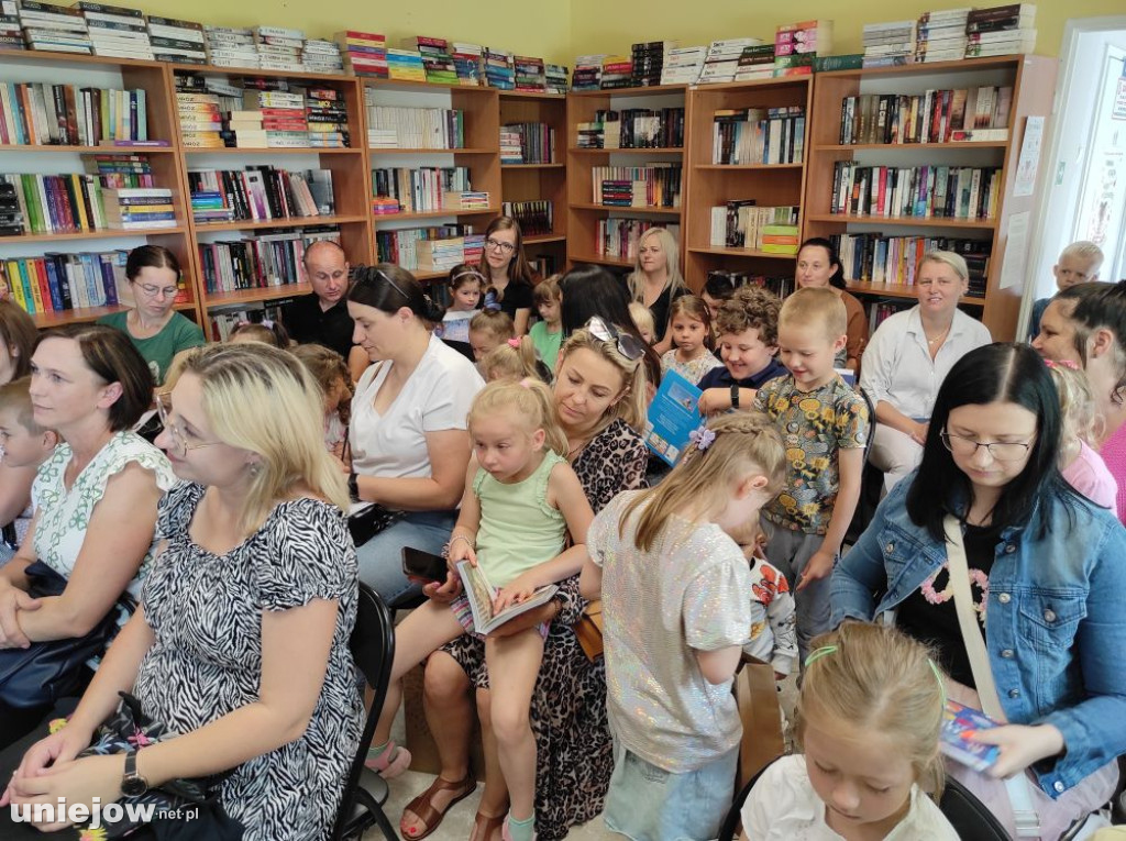 „Zakładka do książki''. Biblioteka powiatowa rozstrzygnęła konkurs